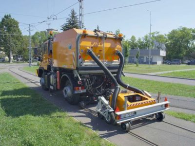 Unimog Drehschemel Rillenreiniger