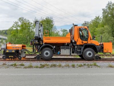 Unimog U 423 SchleifgerДt